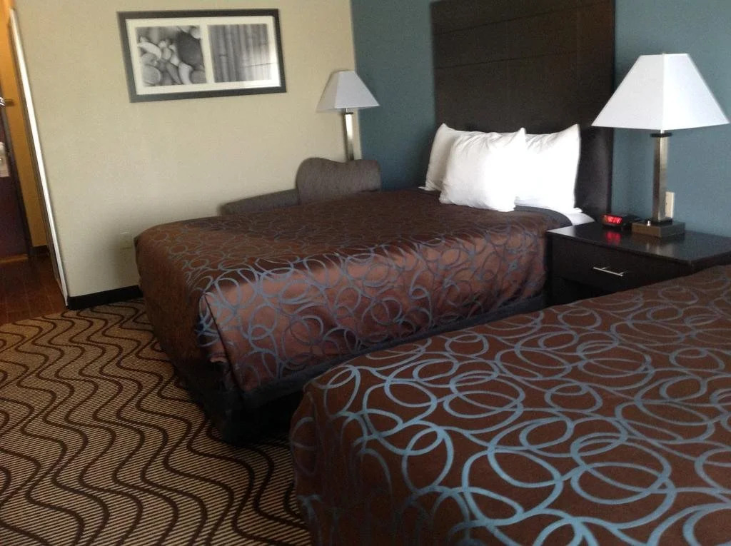 La Plaza Inn and Suites - Freer TX