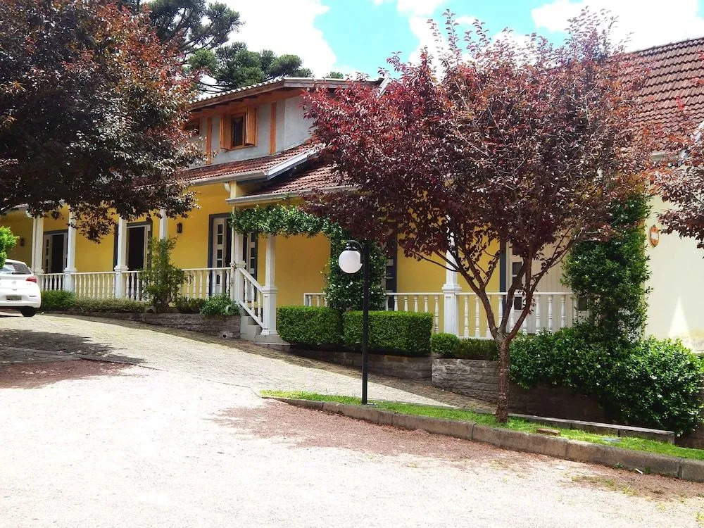 Apartamentos Sulla Collina Centro de Gramado localizado próximo da rua Coberta