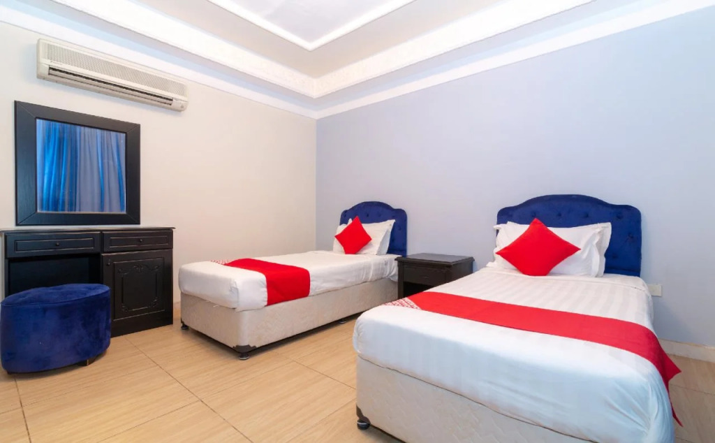 OYO 148 Shathi Almas Hotel Suites