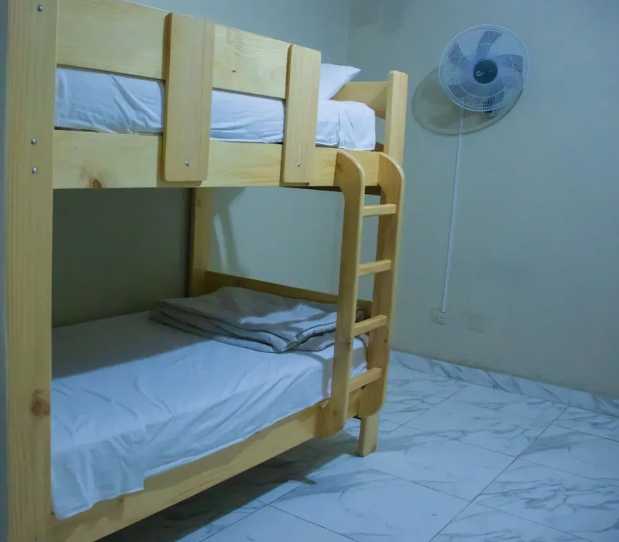 Thay83 Hostel
