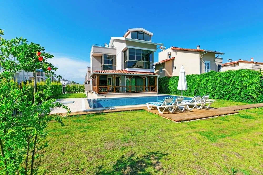 Paradise Town Villa Camilla
