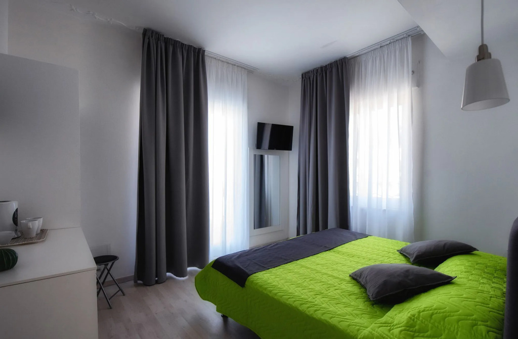 Sunset Rooms