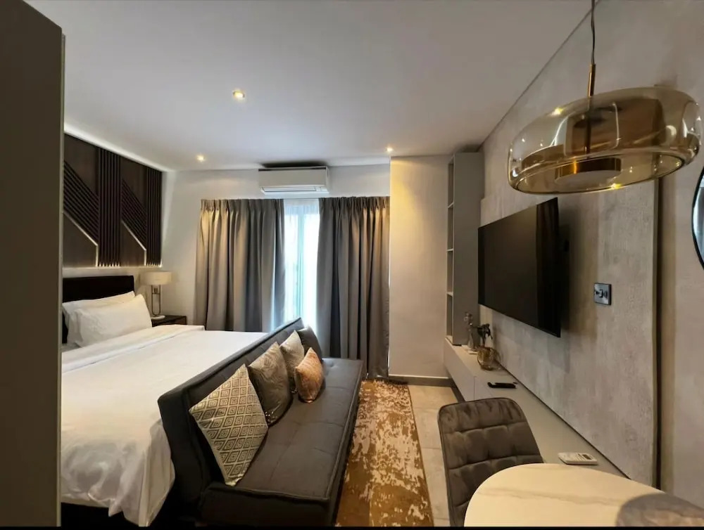 The City Landing Apartment The Signature