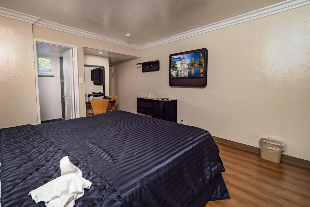 Travelodge by Wyndham Sacramento Convention Center