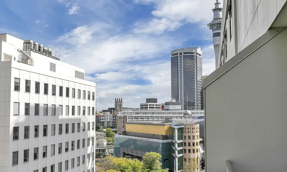 QV City central light filled Apt - 847