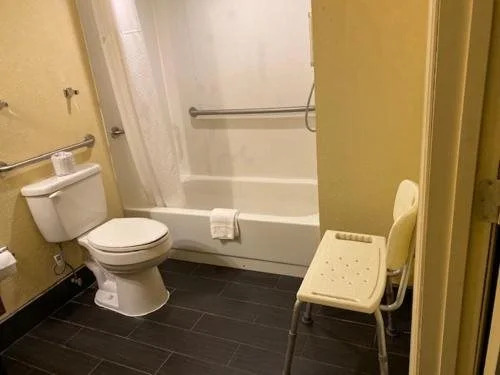 Travelodge Inn & Suites Tallahassee North