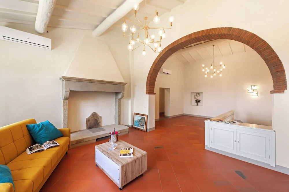 Villa Chimera Green 12 with Pool & Gym