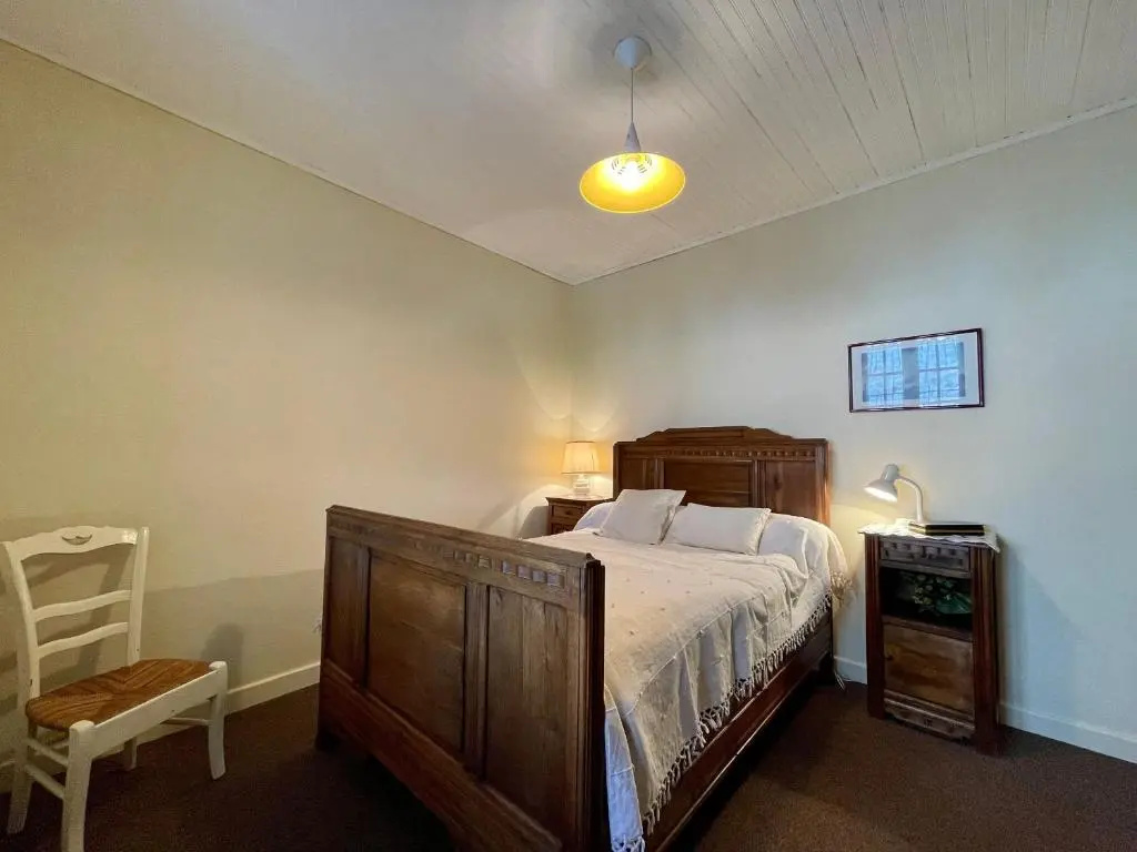 Gîte Saint-Haon, 4 pièces, 5 personnes - FR-1-582-211