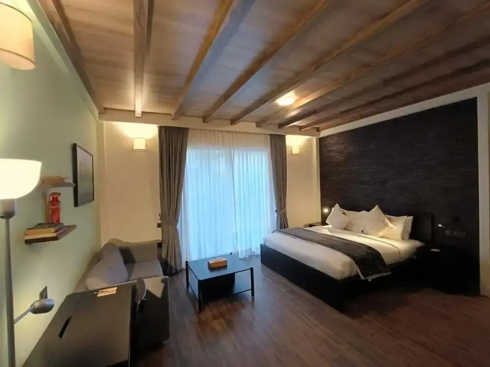 Hotel Eagles Nest