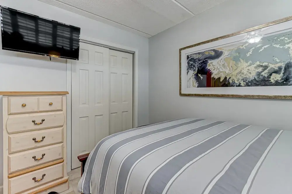 Beachfront 6th floor Condo w/ Ocean View Amelia by the Sea