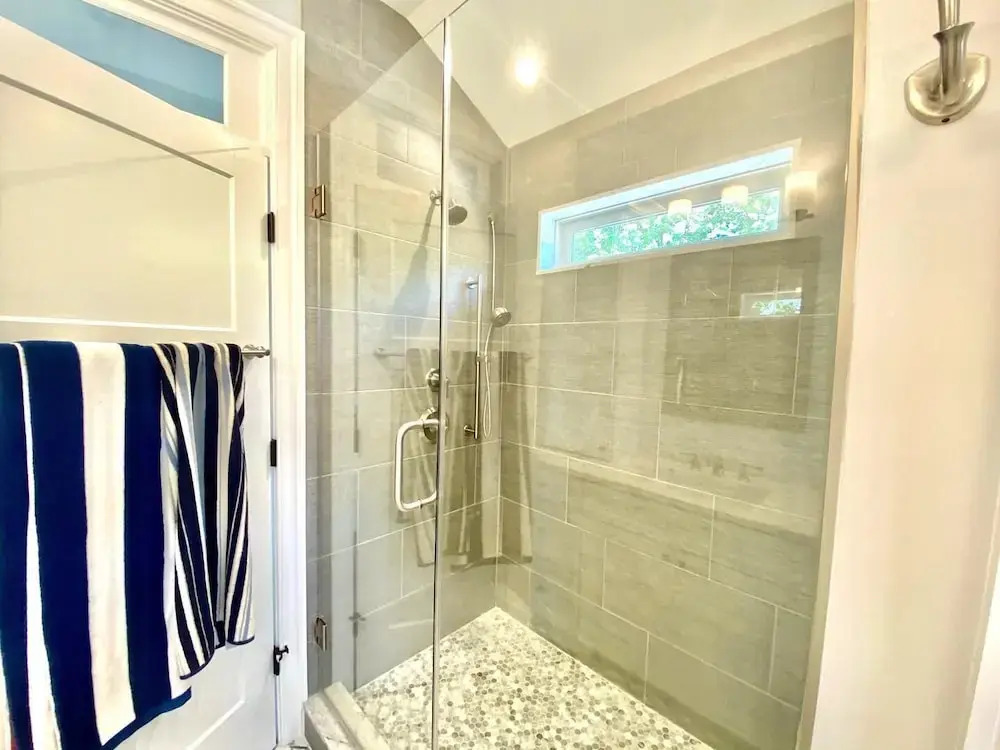 Scarborough Avenue 303