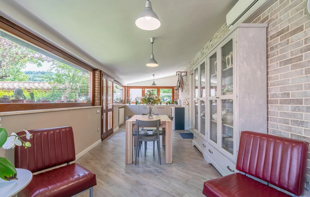 Stunning Home In Orte