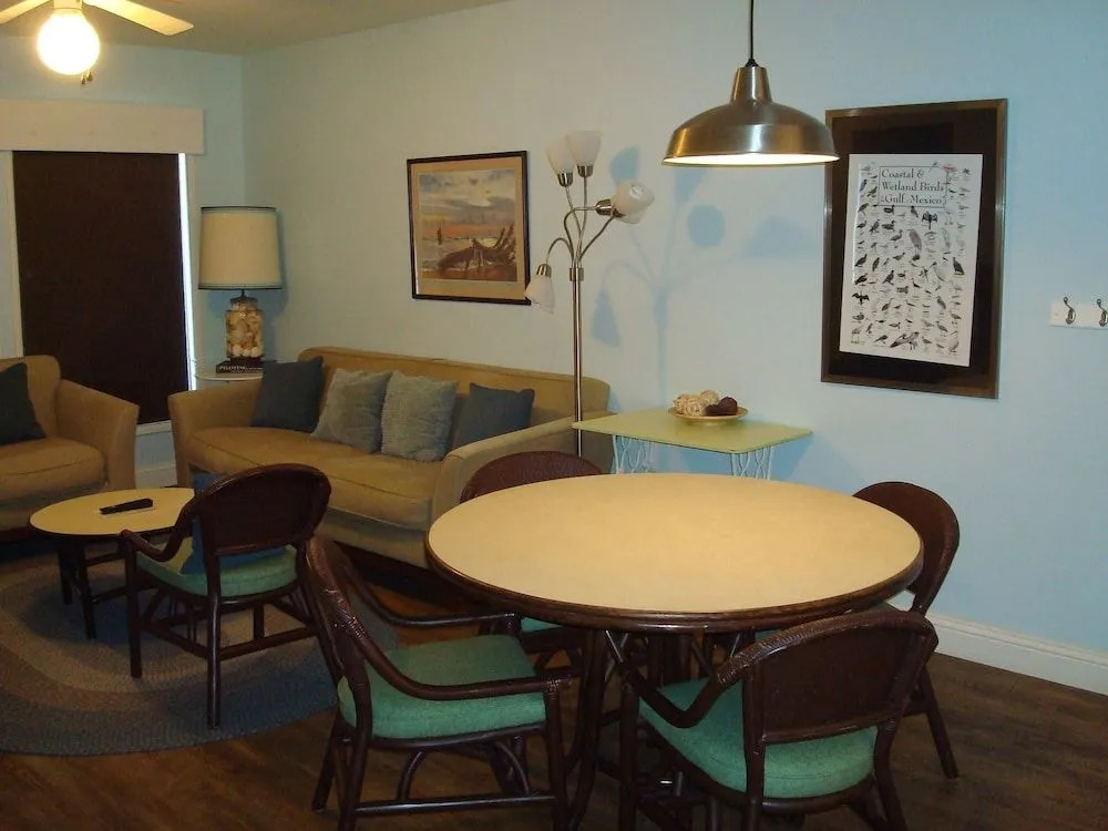 Peace of Paradise 406bh 2 Bedrooms 2 Bathrooms Condo