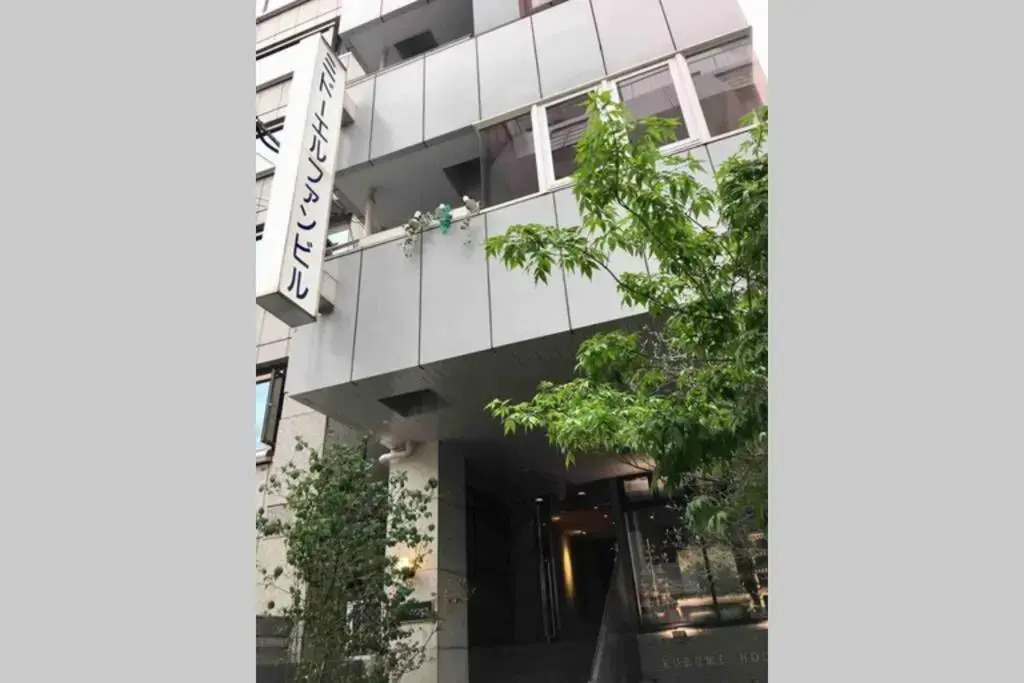 Mido Elphan Building 8