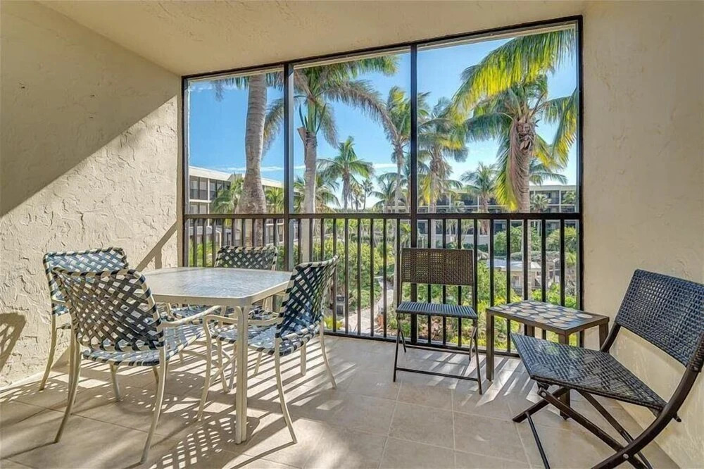 Sea Oats 242 2 Bedroom Condo by RedAwning