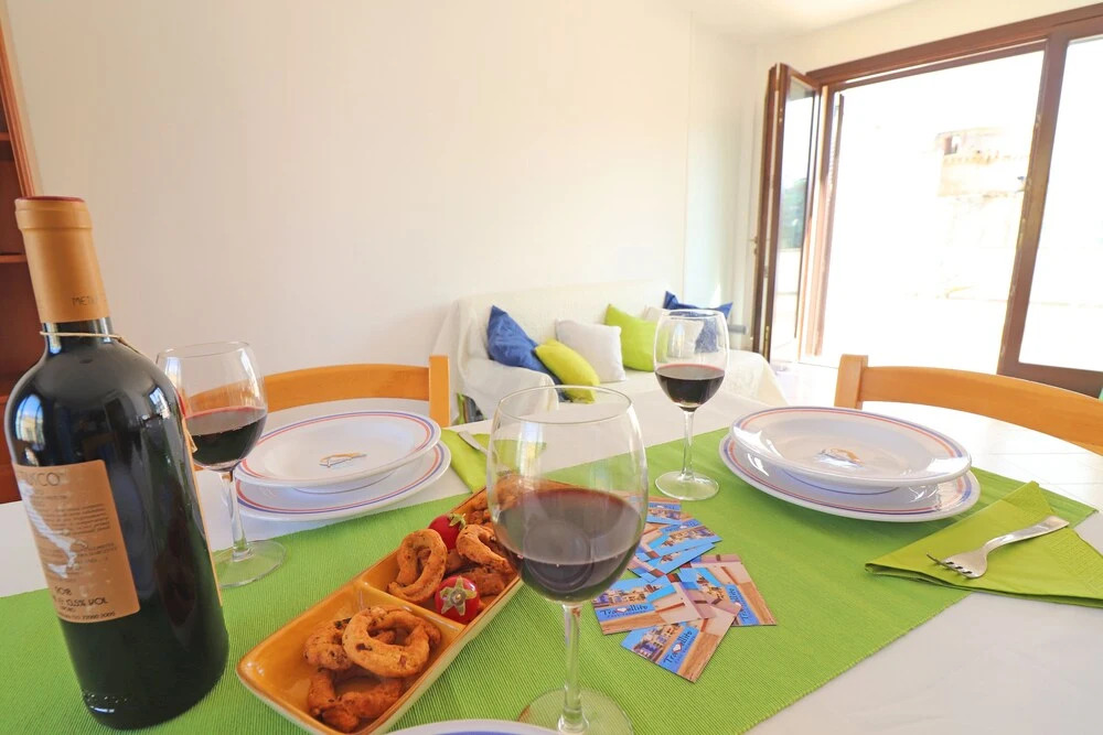 Flat Desirè Close To Beaches with Sight Castle, Terrace, Wi-Fi