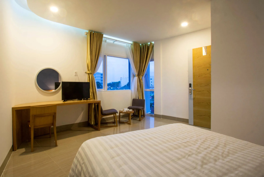 Sailing Hotel