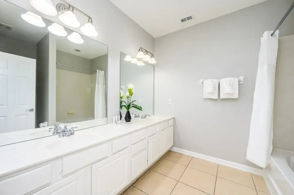 Epic Universe New Listing Beautiful Townhome, Vista Cay 4019