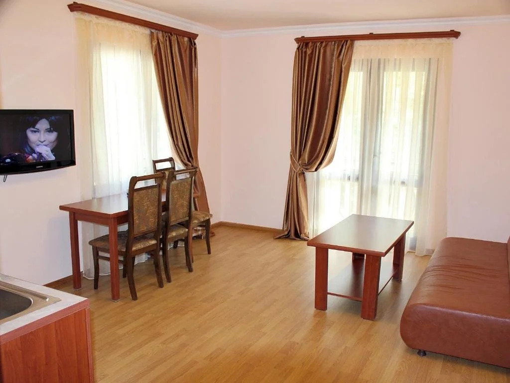 Ariana Family Hotel