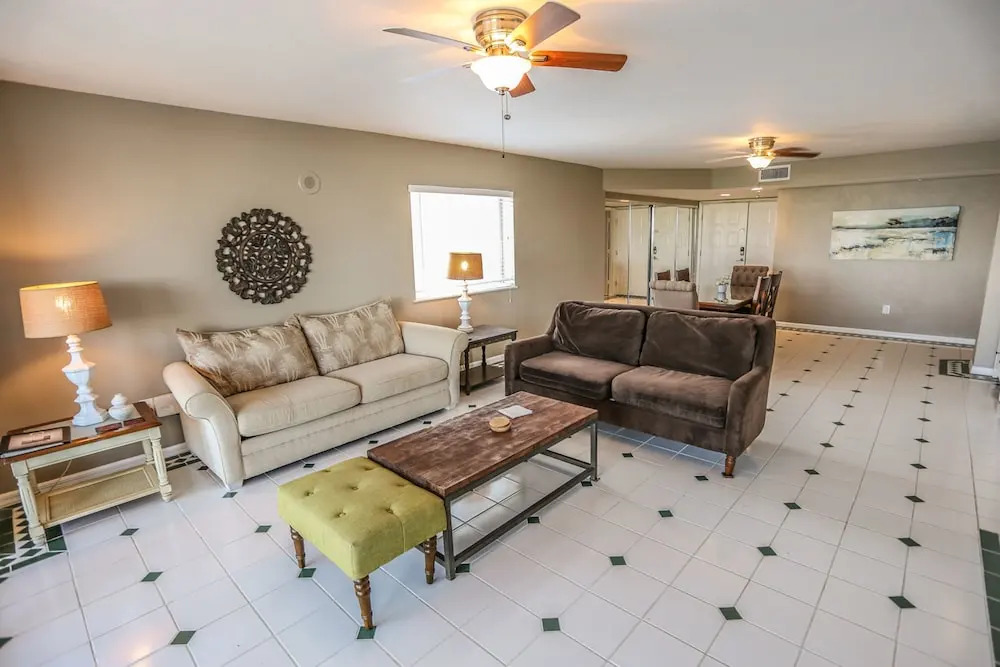 Ocean Harbor 1505B