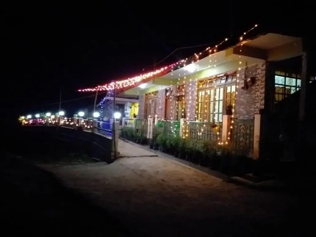 Delo Lake Homestay