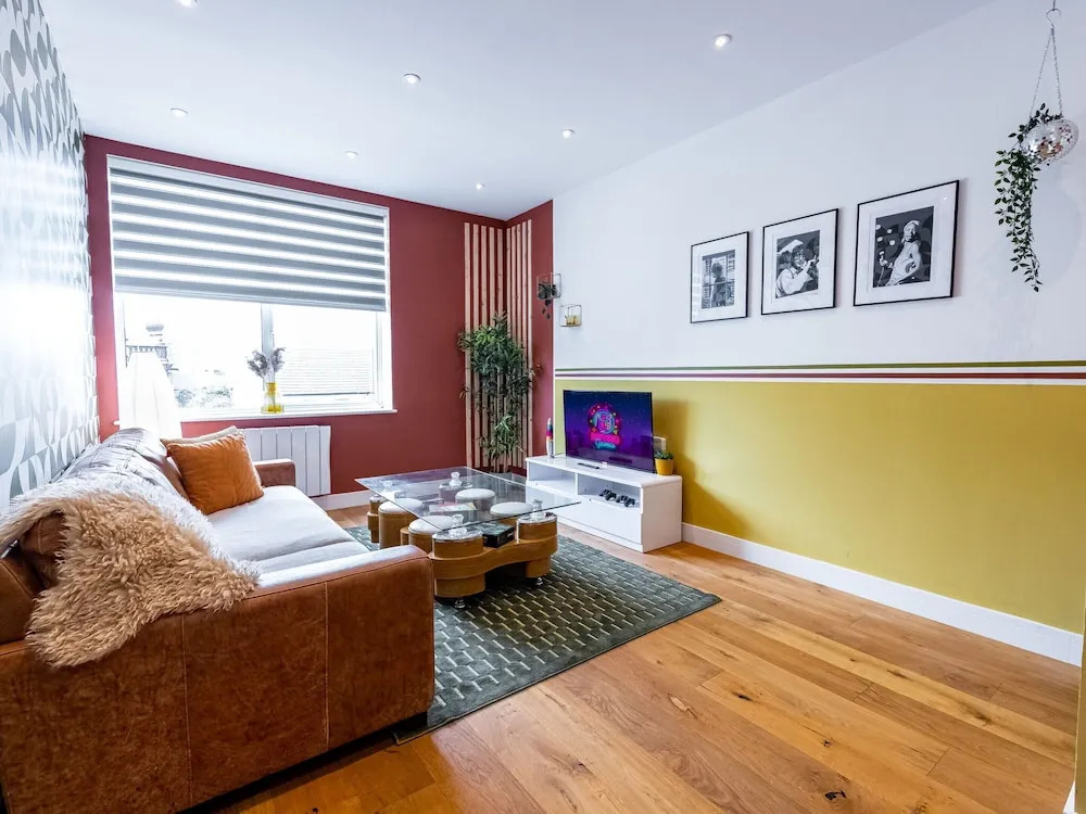 Burnham Beeches One-bedroom Apartment by Belvilla