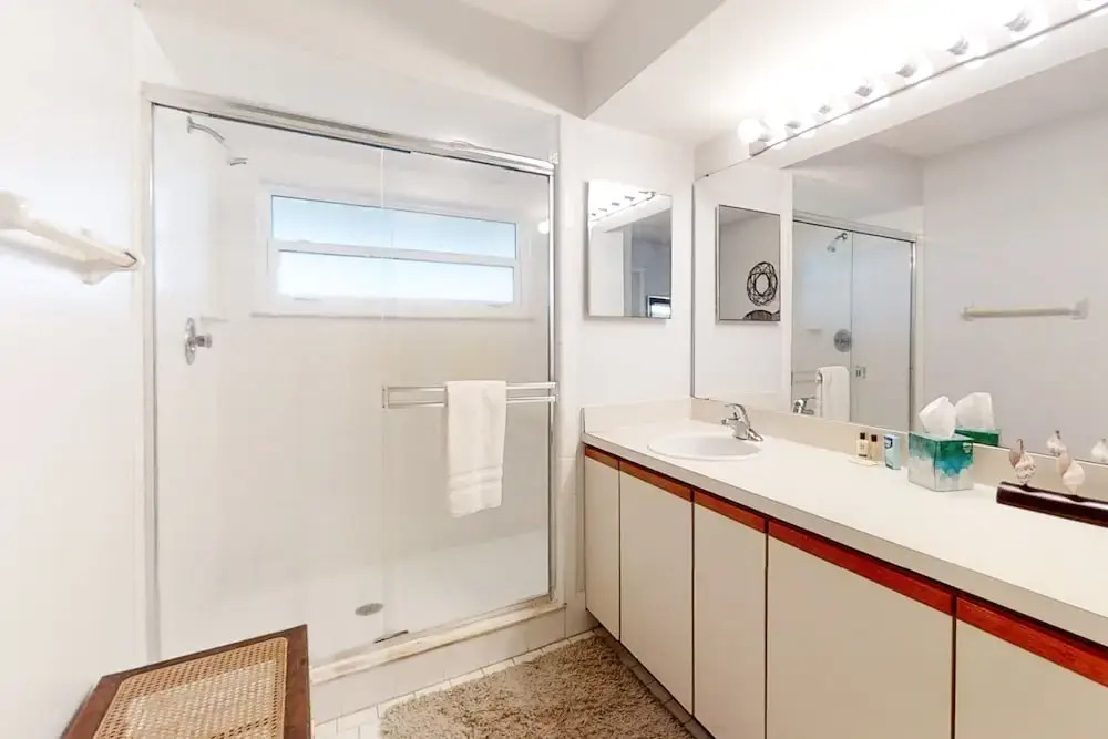 Bright & Sunny Oceanfront Getaway With Central AC & Pool