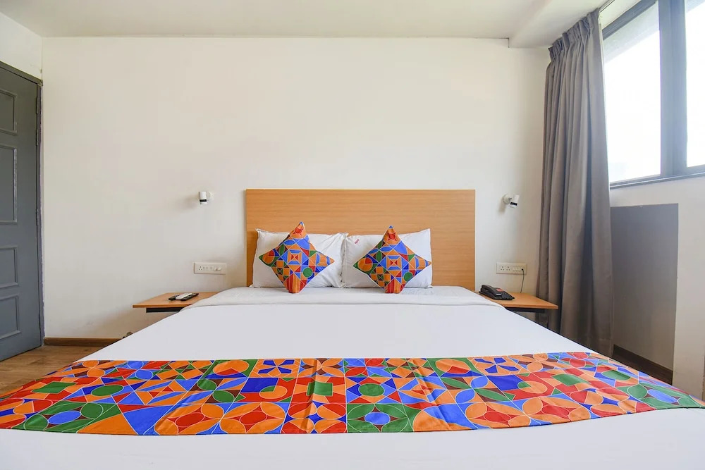 Hotel Alpha Centre by OYO Rooms