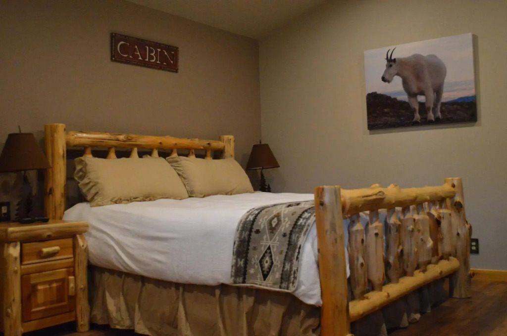 Summit Lake Lodge