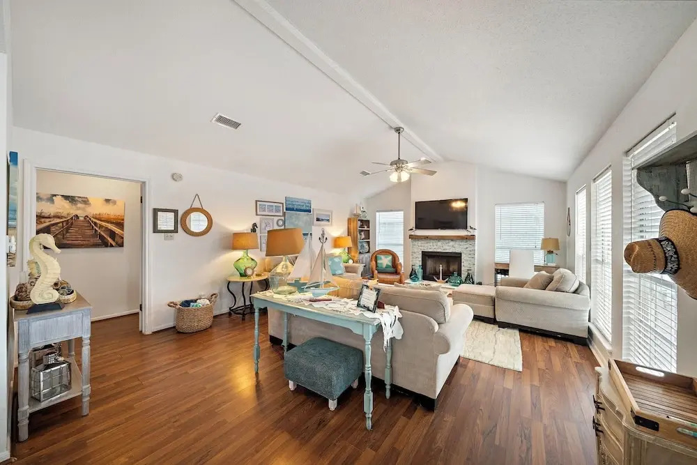 Island Breeze by Ryson Vacation Rentals