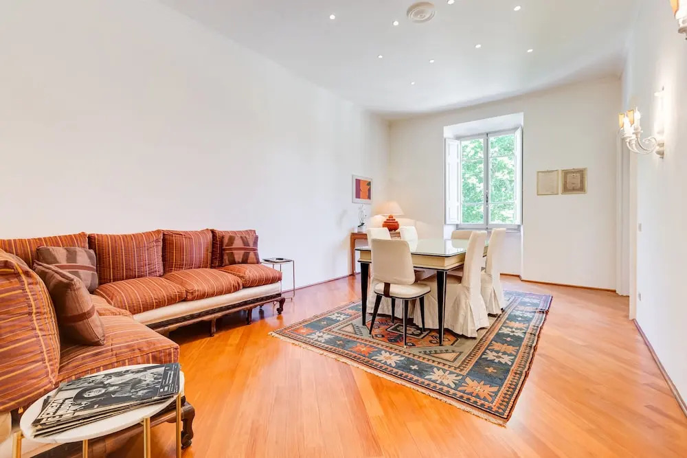 Luxury apartment in the center of Rome