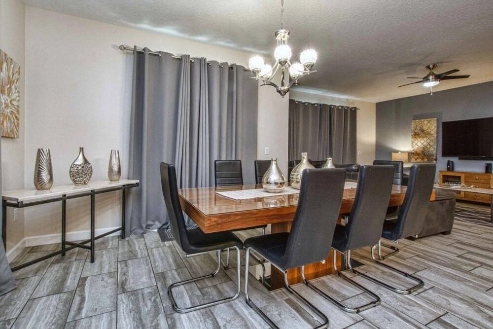 Close To Clubhouse, Pool & Jucuzzi-7031sr 6 Bedroom Home by RedAwning