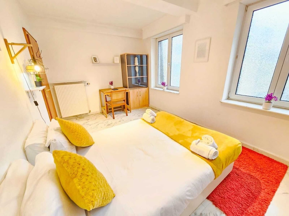 Smart Retreat next to Luxembourg Station