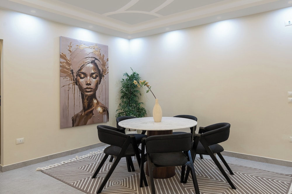 Luxury 3BR 247 Front Desk - BH-73-SB-1