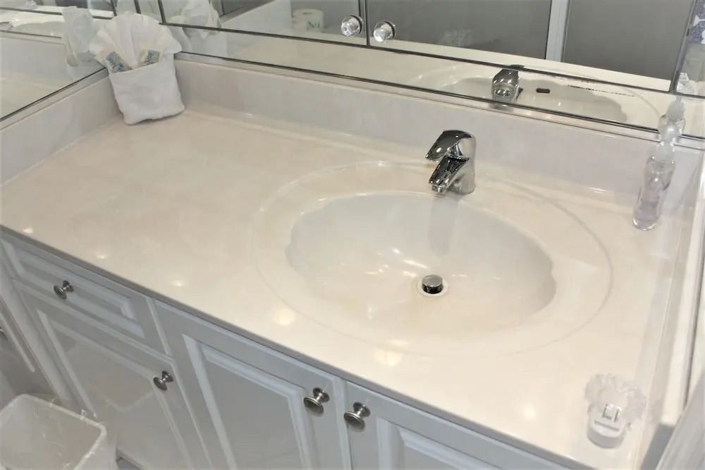 Jamaica Royale 406 - 2 Br Condo