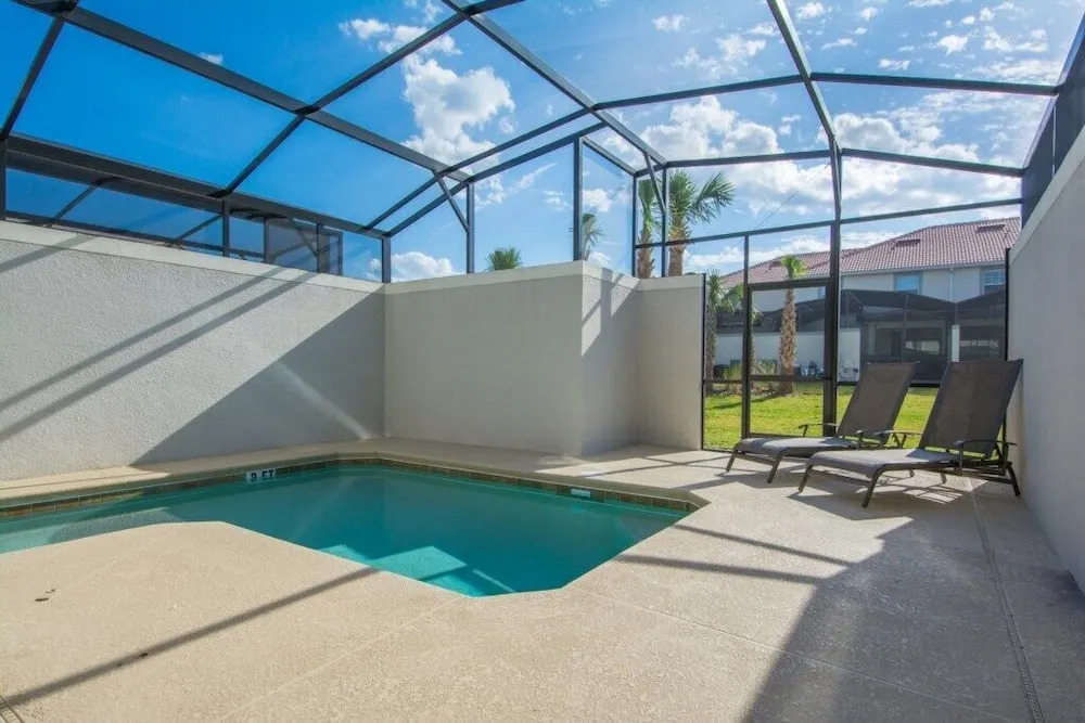 Fully Equiped 4 Bedroom Villa