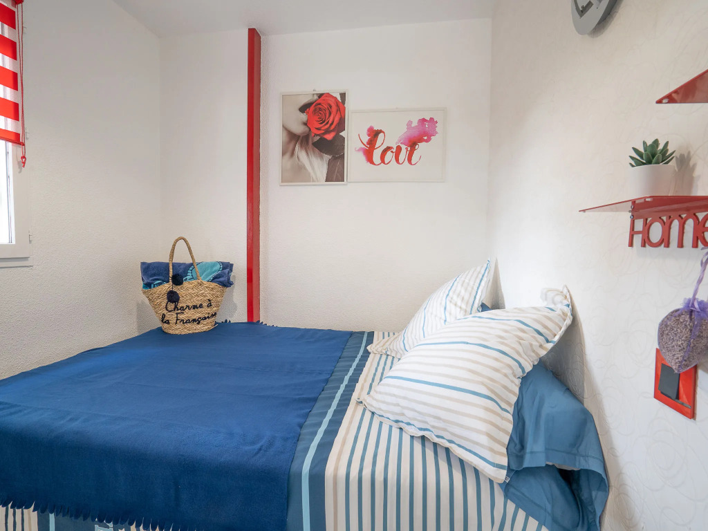 Apartment Les Cyprianes-3 by Interhome