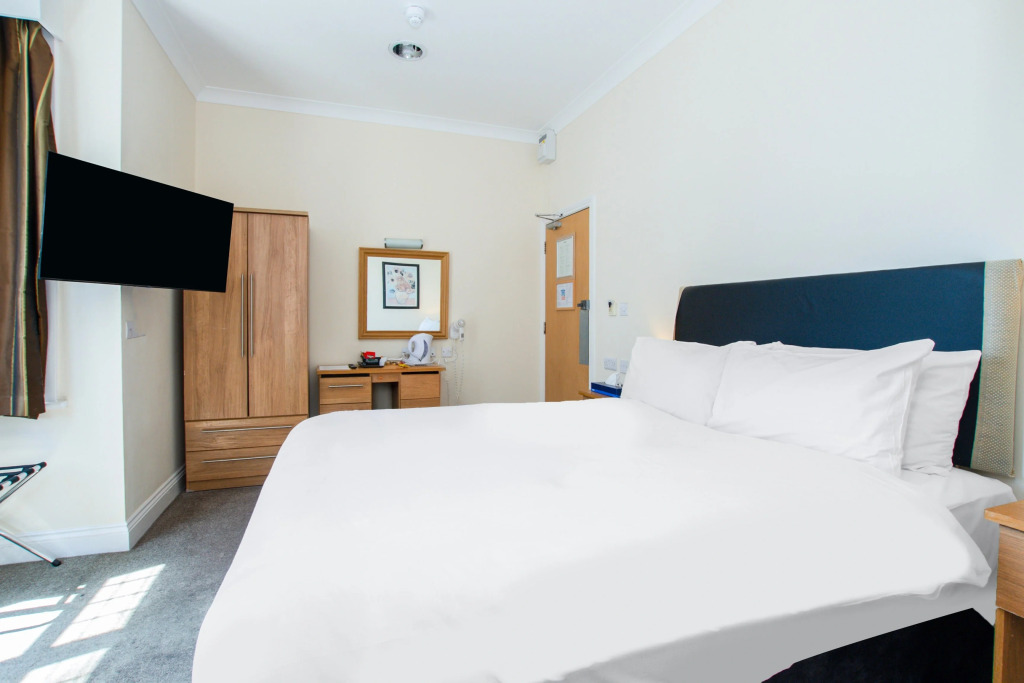 Russel Court Hotel Bournemouth Central