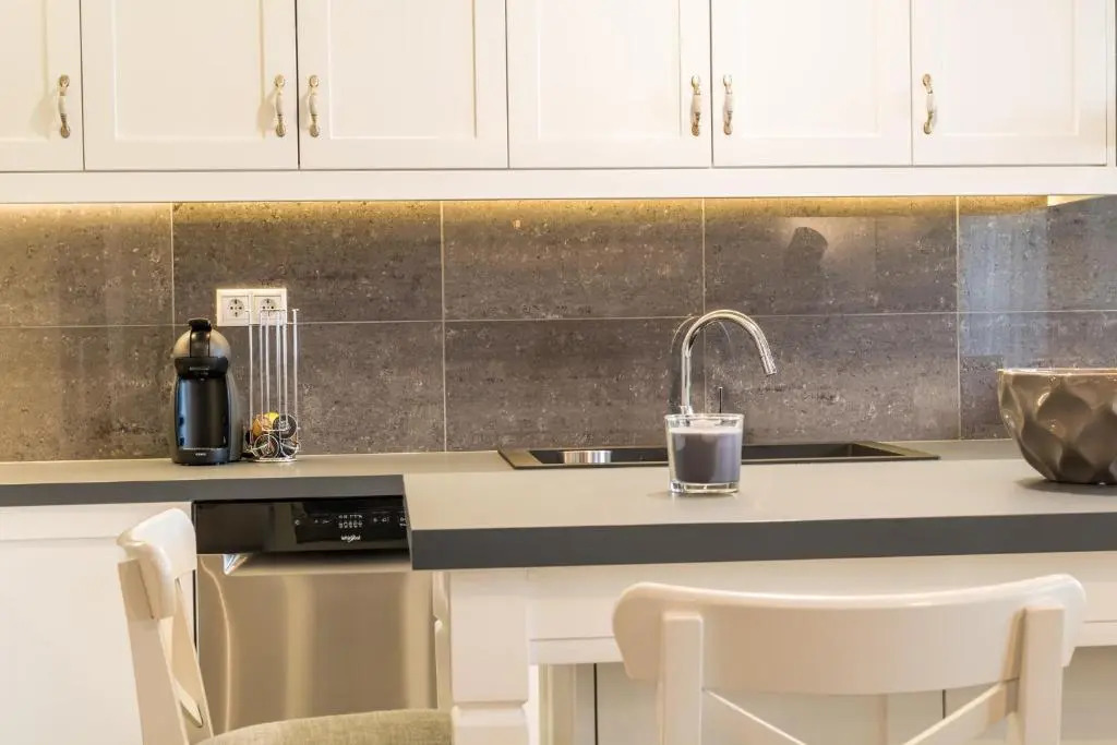 Comfortable and Spacious 2 bdr Apt