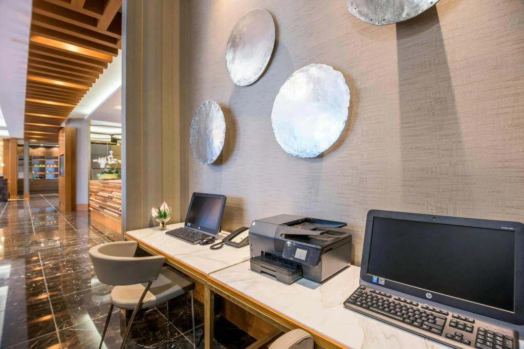 Courtyard by Marriott Bogota Airport
