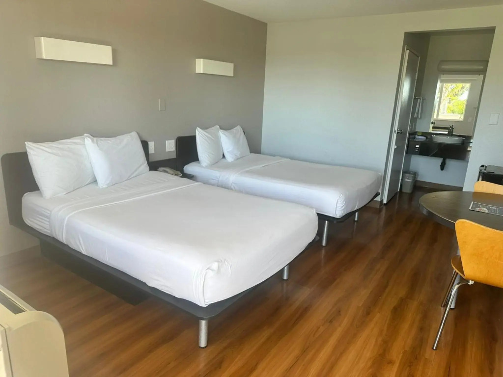 Motel 6-Ventura, CA - South