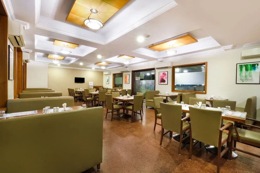 7Apple Hotel - Pune