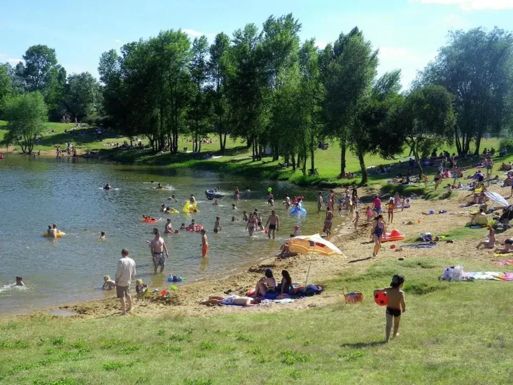 Quiet Holiday Home With Pool in the Dordogne