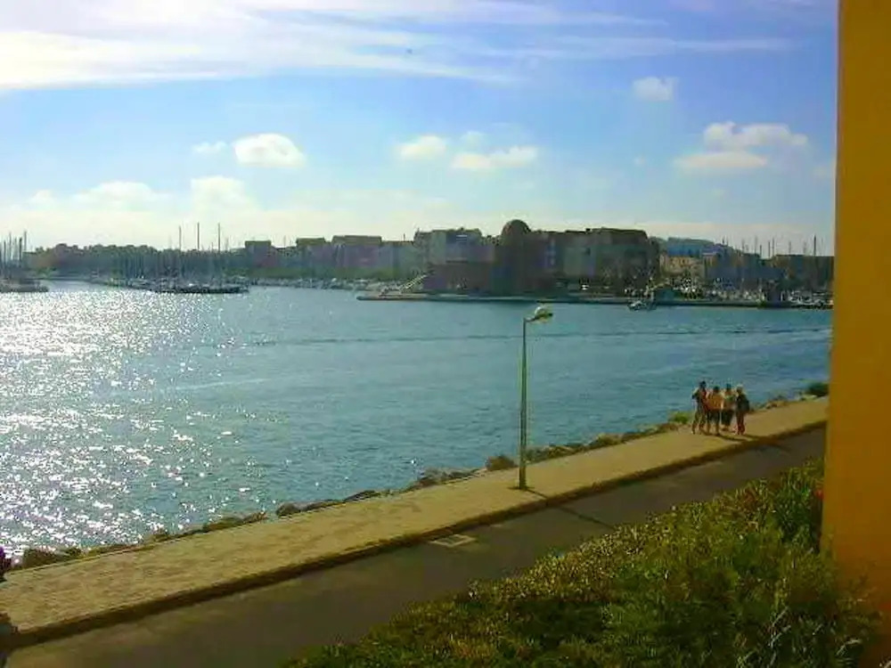 Apartment With one Bedroom in Gruissan, With Wonderful sea View and Wi