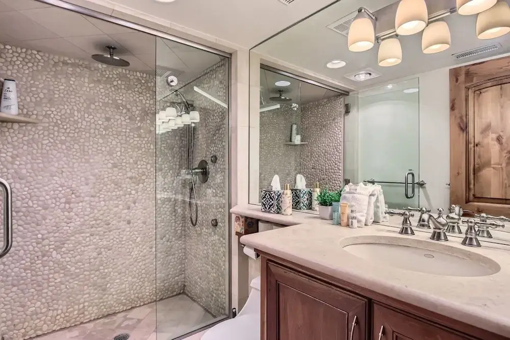 1454 Cozy Condo At Fawngrove Near Dv Base. New Hottub 2 Bedroom Condo