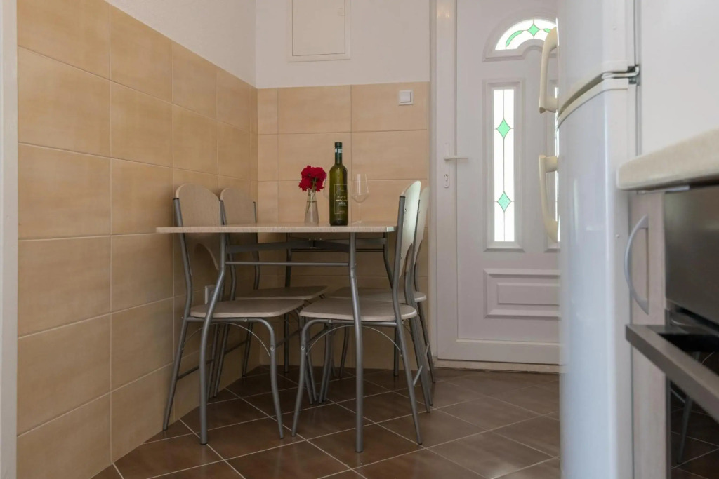 Apartments & rooms Leon