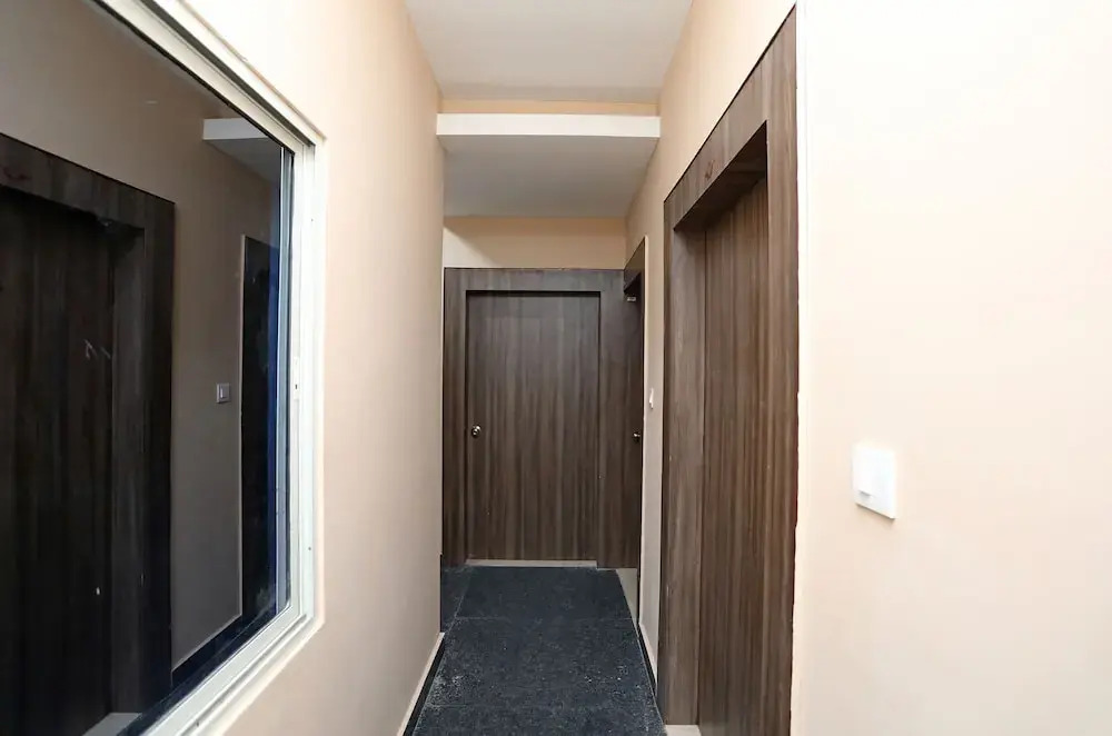 OYO 22955 Hotel Manorama
