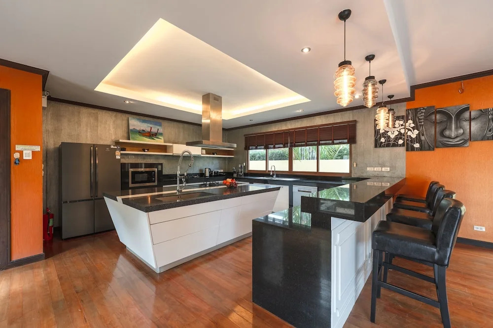 Private 6BR Tropical Estate near Nai Harn Beach