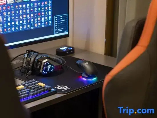 Huanyang E-Sports Hotel (Miluo Tiyu Lane)