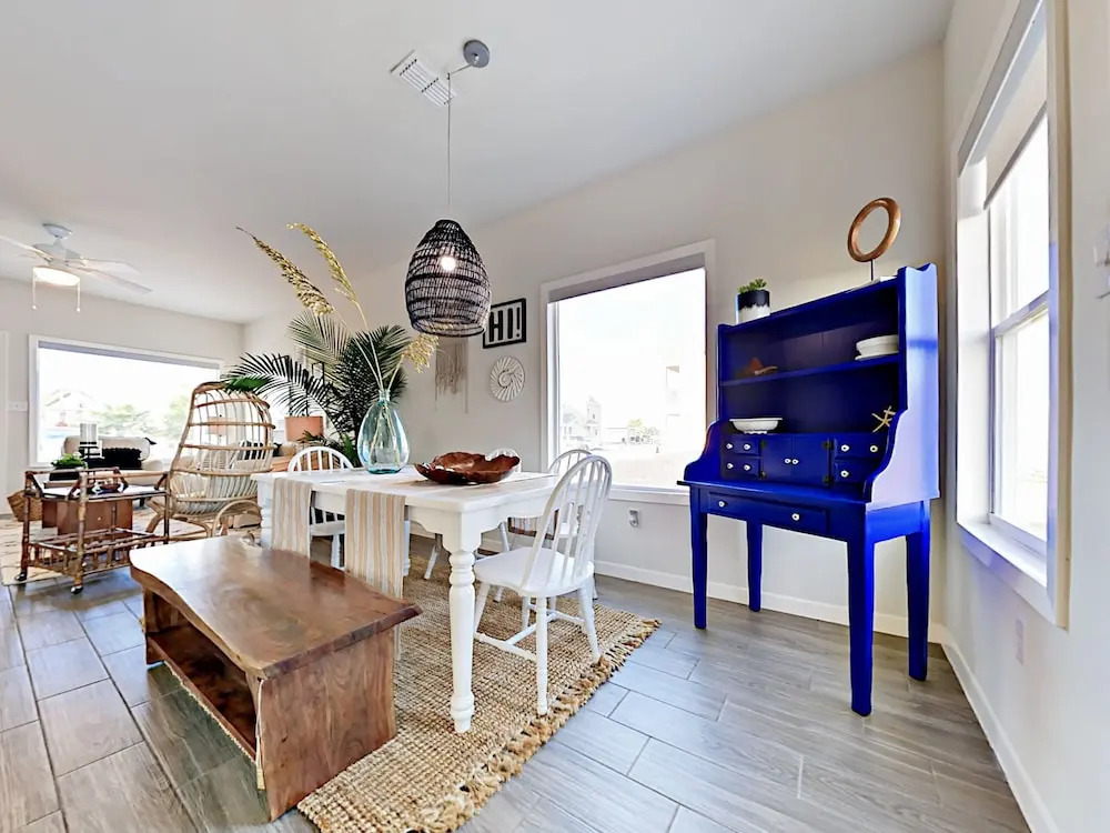 Brand-new 3br W/ Bay Views 3 Bedroom Home
